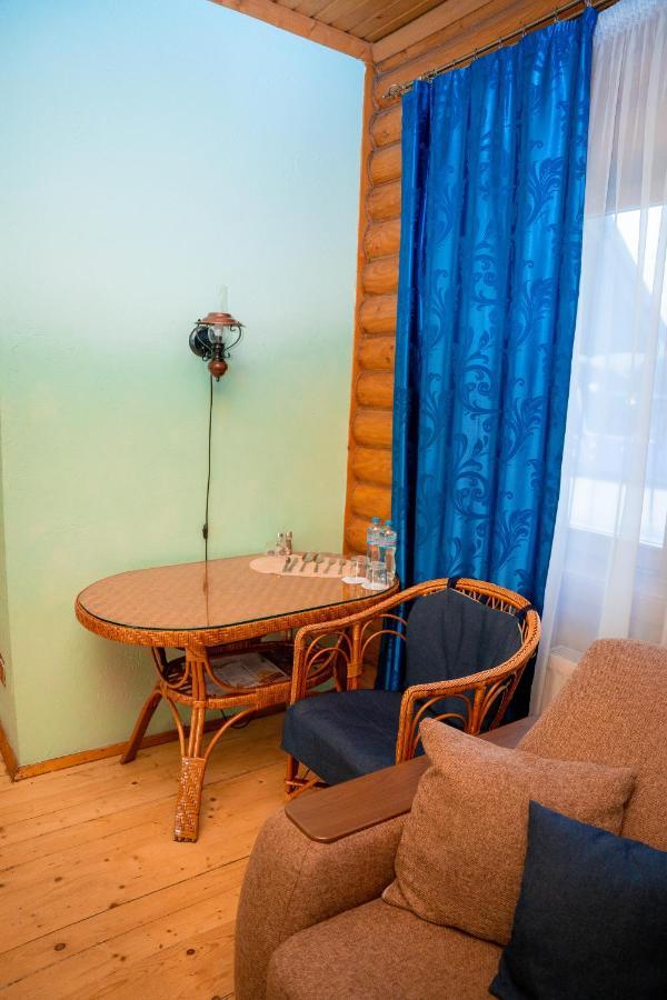 Gostiniy Dvor Non-Stop Hotel Kherson Exterior foto