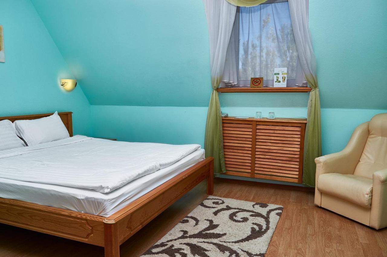 Gostiniy Dvor Non-Stop Hotel Kherson Exterior foto